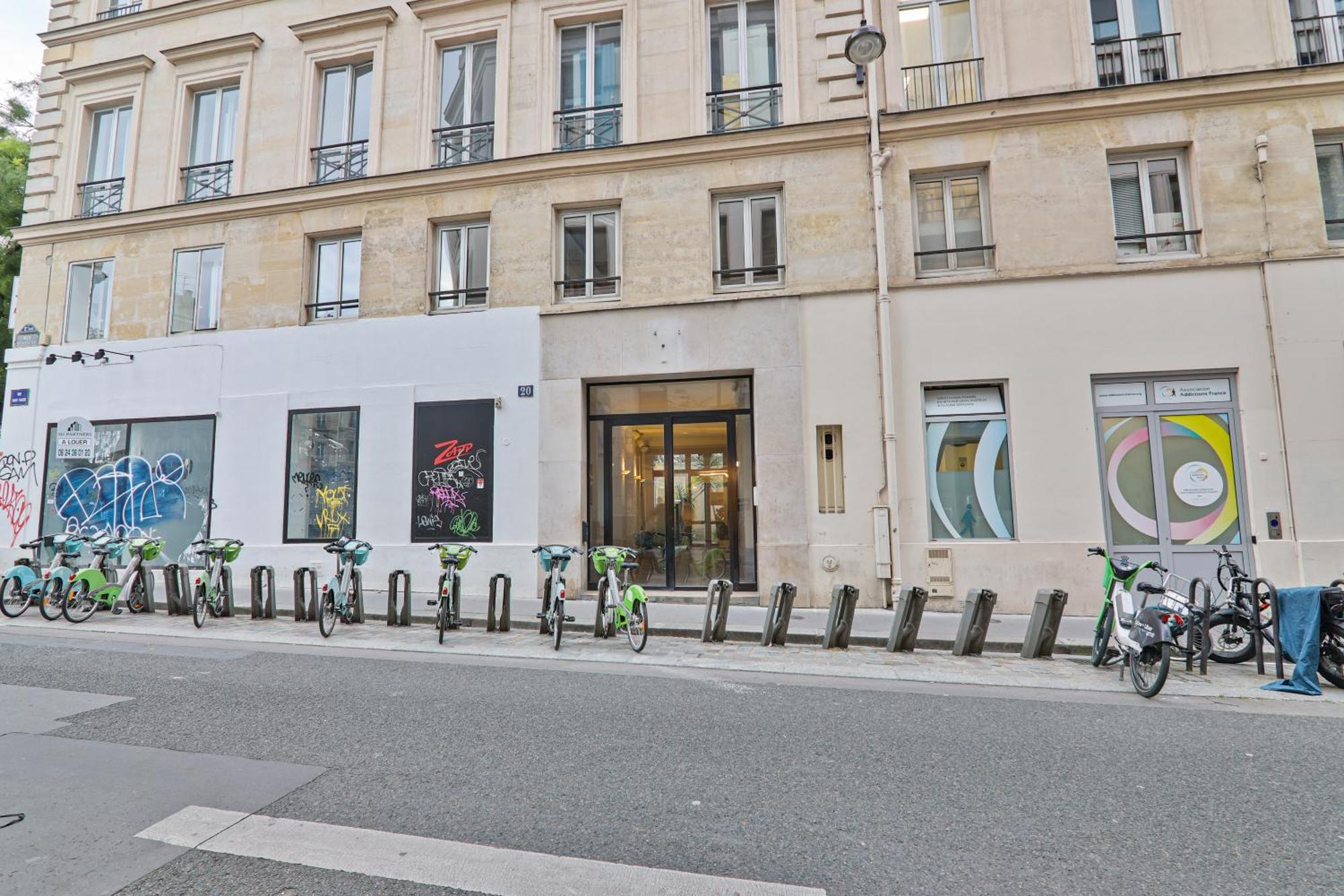 Charmant Studio Palais Royal Musee Du Louvre Paris Exteriör bild